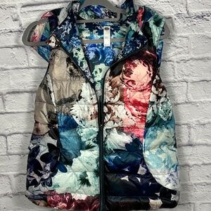 Pure + Good Anthropologie Floral Puffer Vest – Hooded, Lightweight, Watercolor